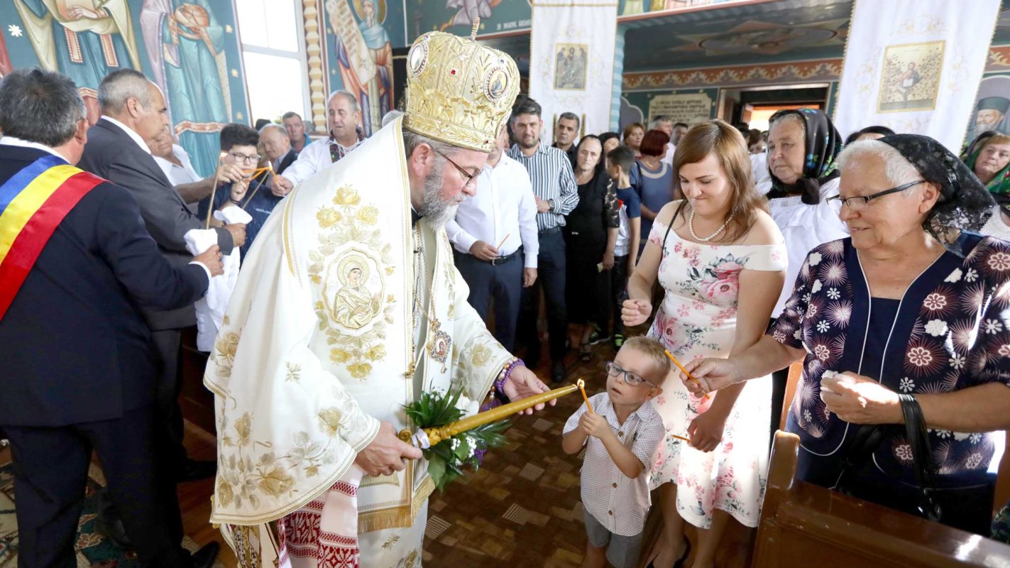 Slujiri arhierești în Duminica a X-a după Rusalii (a vindecării lunaticului) 124623