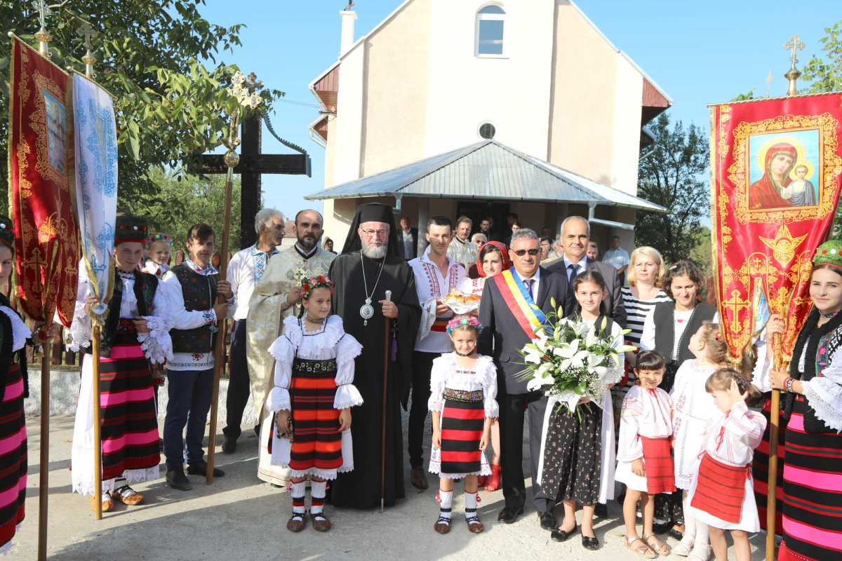 Slujiri arhierești în Duminica a X-a după Rusalii (a vindecării lunaticului) 124630