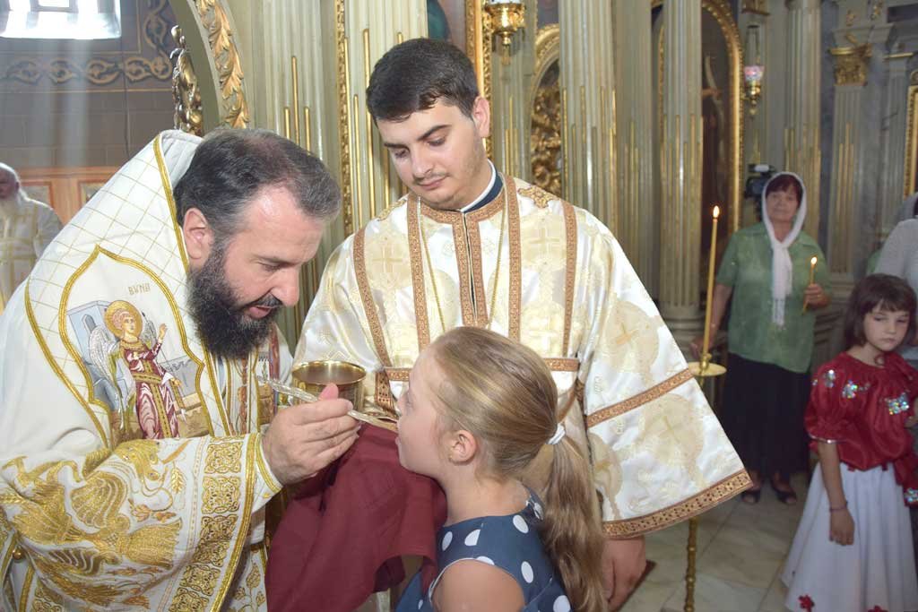 Slujiri arhierești în Duminica a X-a după Rusalii (a vindecării lunaticului) 124633