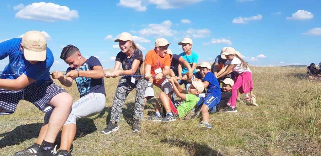 „Tabăra din satul meu” a ajuns la Văleni, județul Brașov 124646