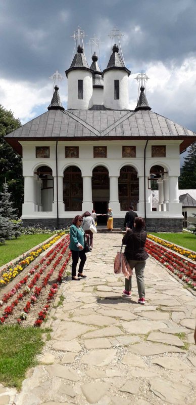 Credincioşi clujeni în pelerinaj la mănăstiri prahovene 124798