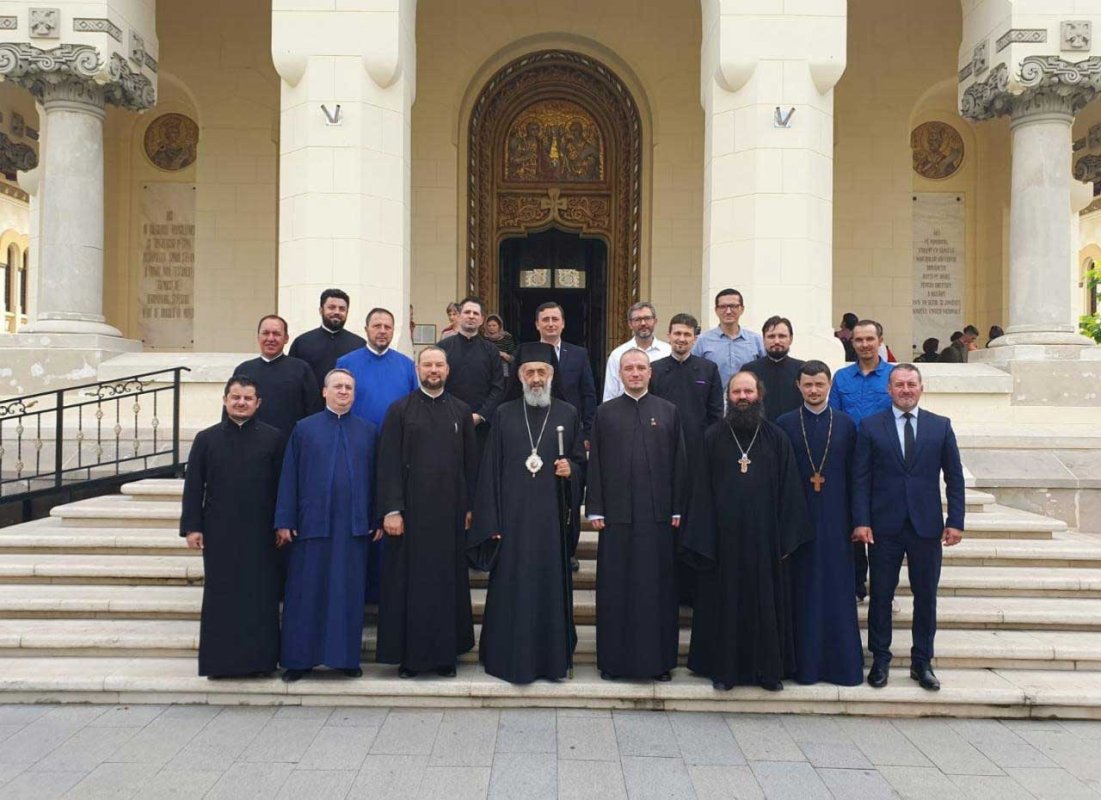 Revederea absolvenților promoției 1999 a Seminarului Teologic Ortodox din Alba Iulia 124807