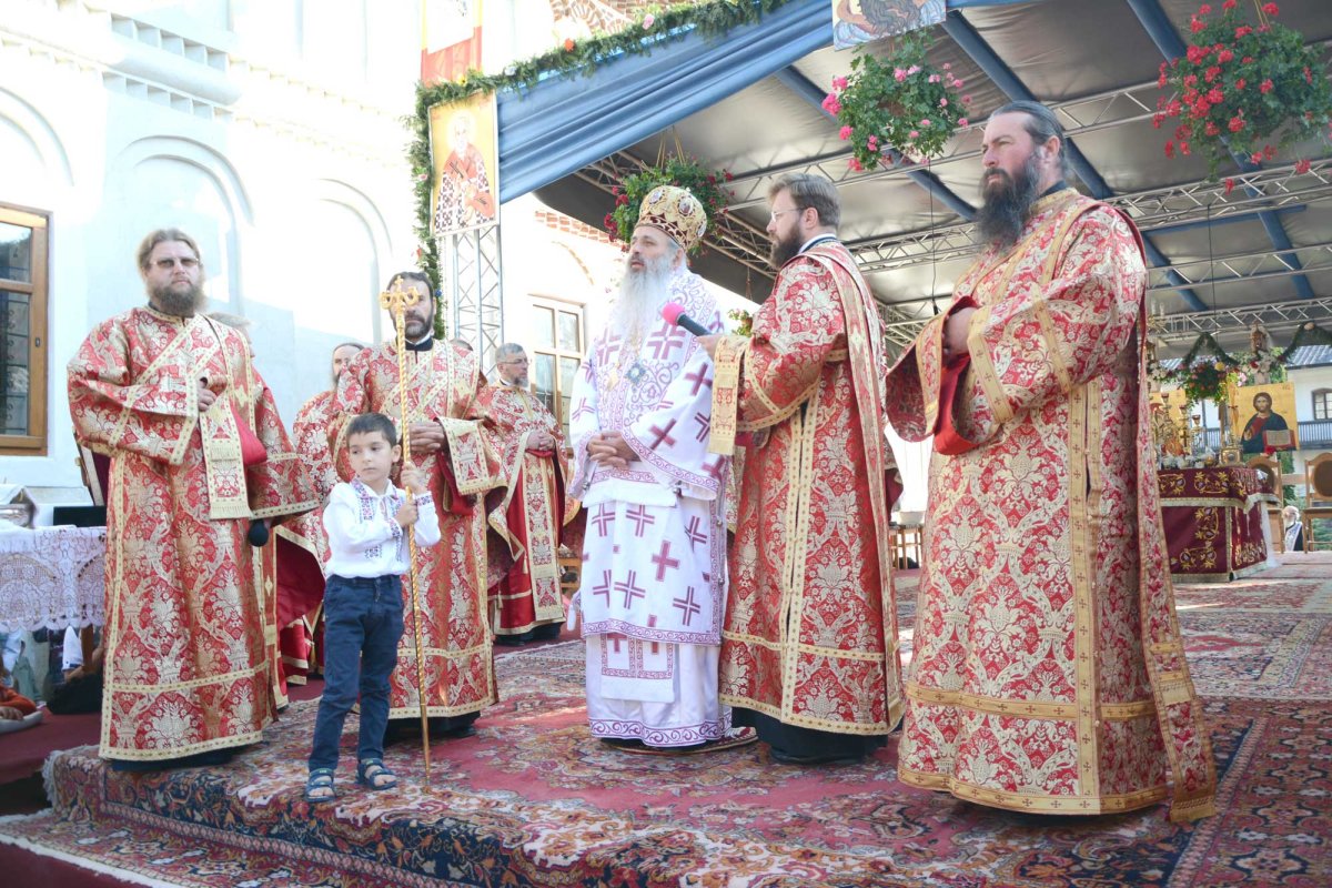 Mănăstirea Secu şi-a serbat hramul 124872