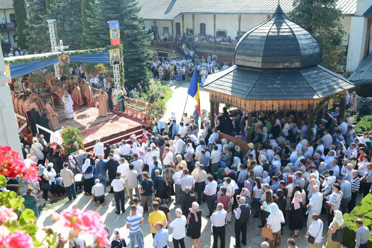 Mănăstirea Secu şi-a serbat hramul 124873