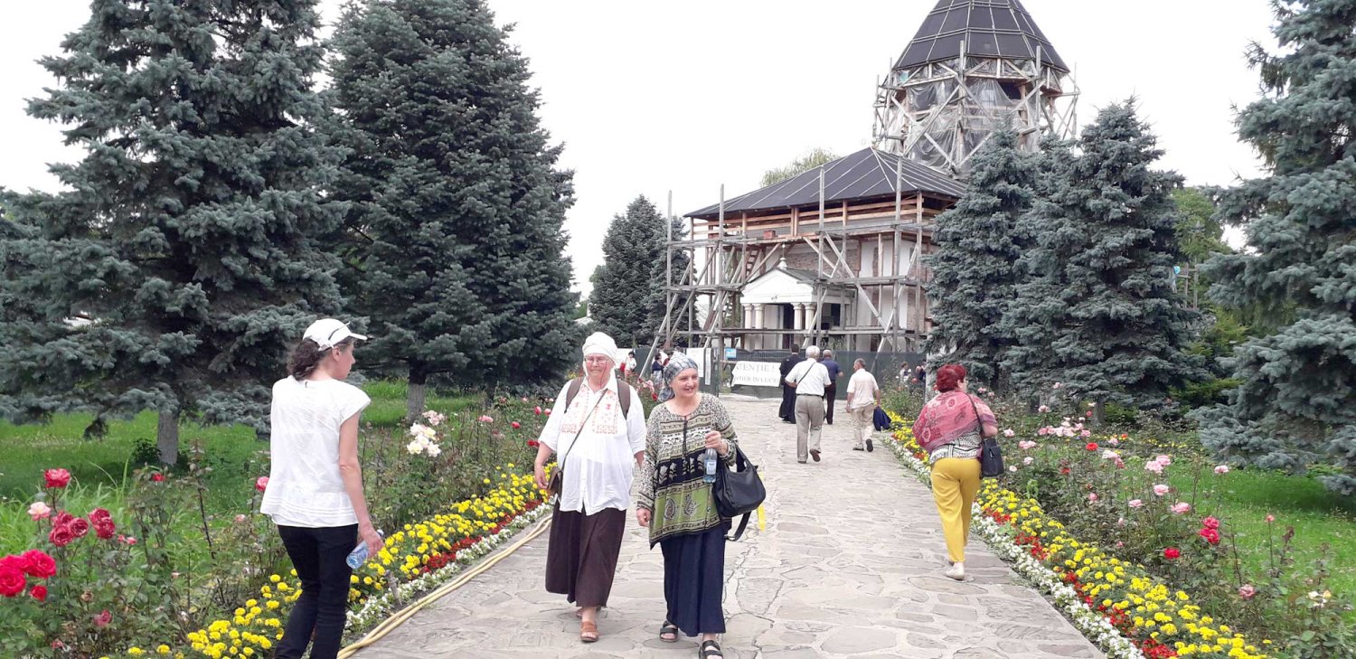 Pelerinaj al credincioșilor din parohia clujeană „Nașterea Domnului”, la mănăstiri prahovene 124856