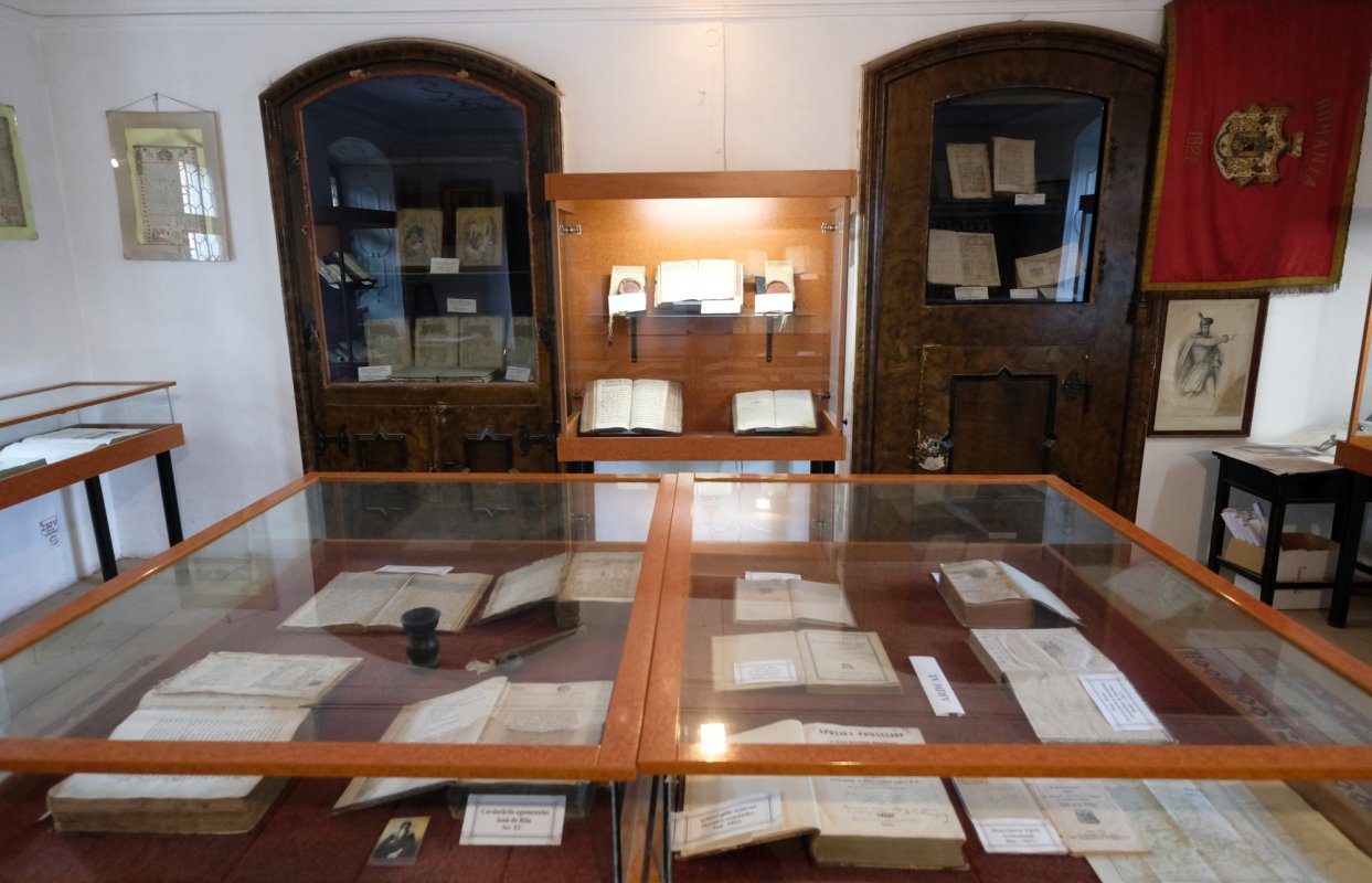 Tezaurul limbii române din Şcheii Braşovului 124905