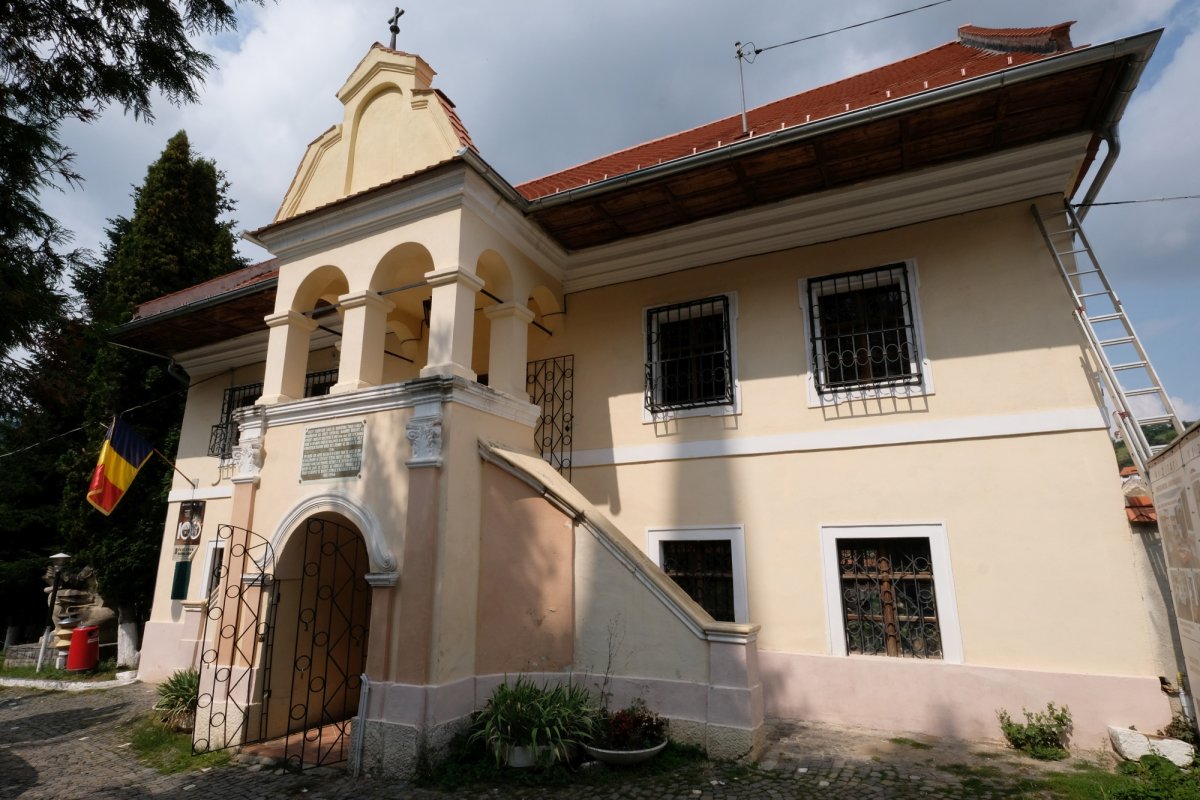 Tezaurul limbii române din Şcheii Braşovului 124909