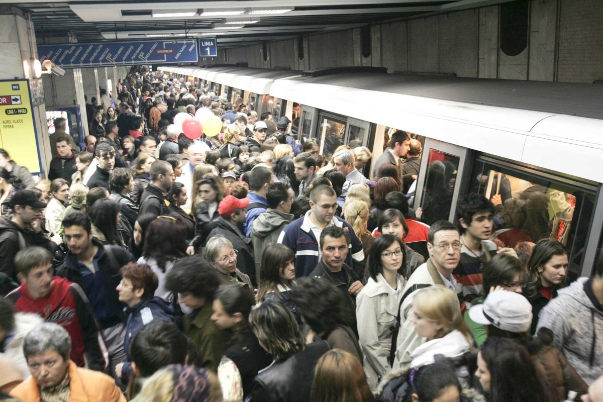 Cine posedă identitatea, individul sau comunitatea? 124671