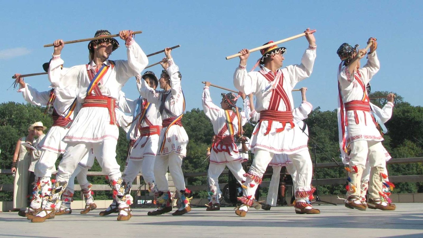 Spaţiul şi timpul în viaţa ţăranului român 124668