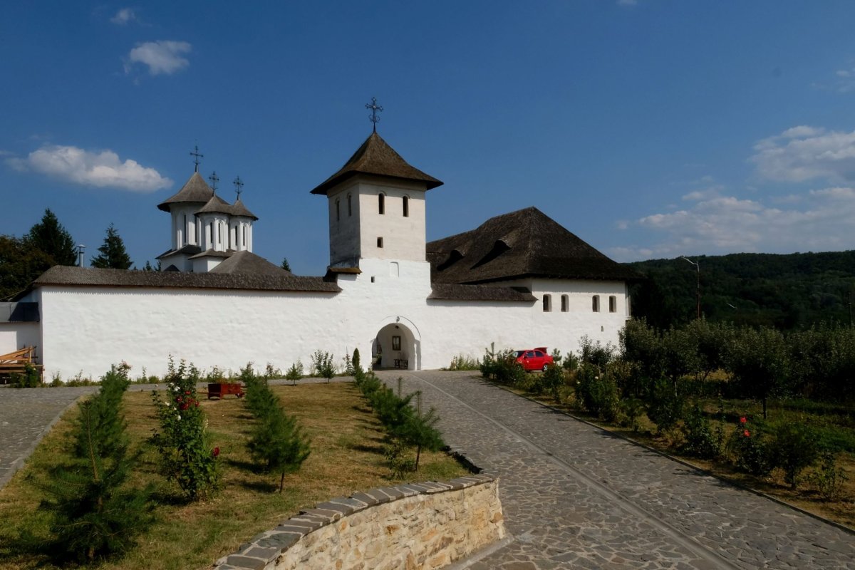 Bucuria copilăriei în tărâmul autentic al satului 125053