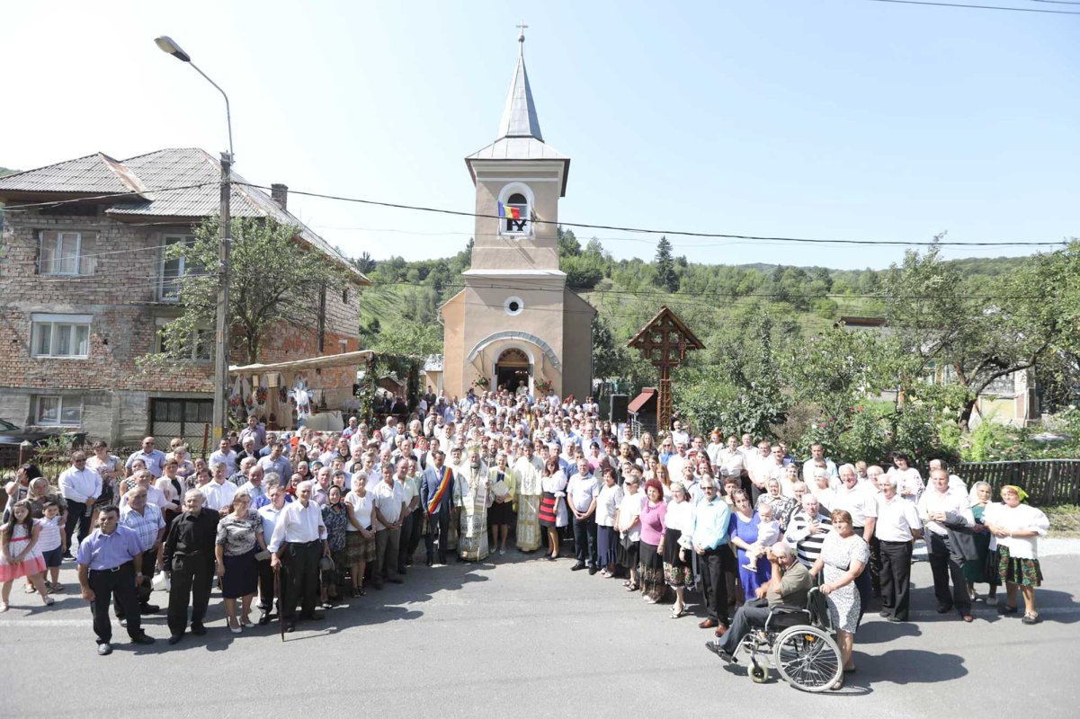 Slujiri arhiereşti în Duminica a 11-a după Rusalii 125094