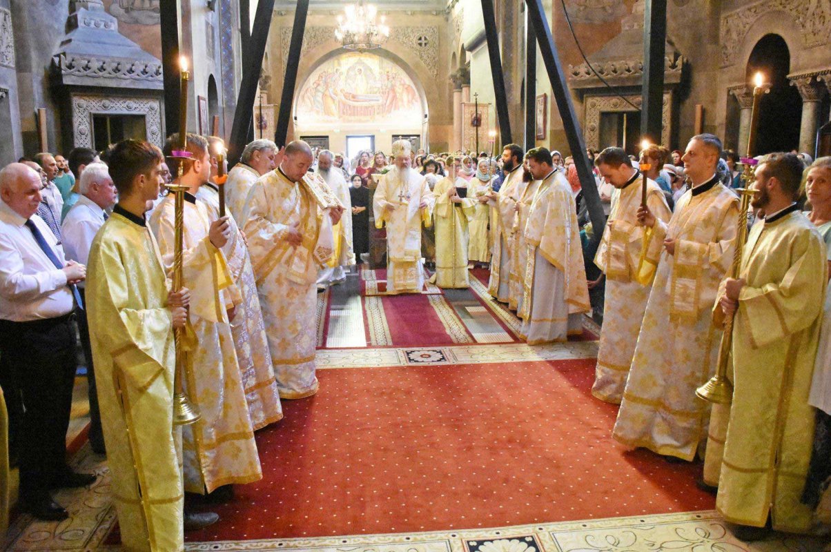 Slujiri arhiereşti în Duminica a 11-a după Rusalii 125096