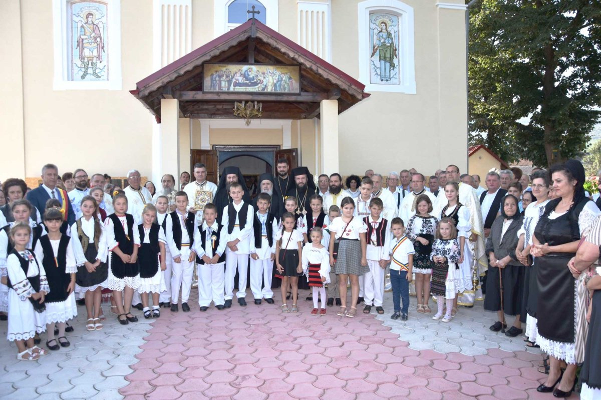 Slujiri arhiereşti în Duminica a 11-a după Rusalii 125098