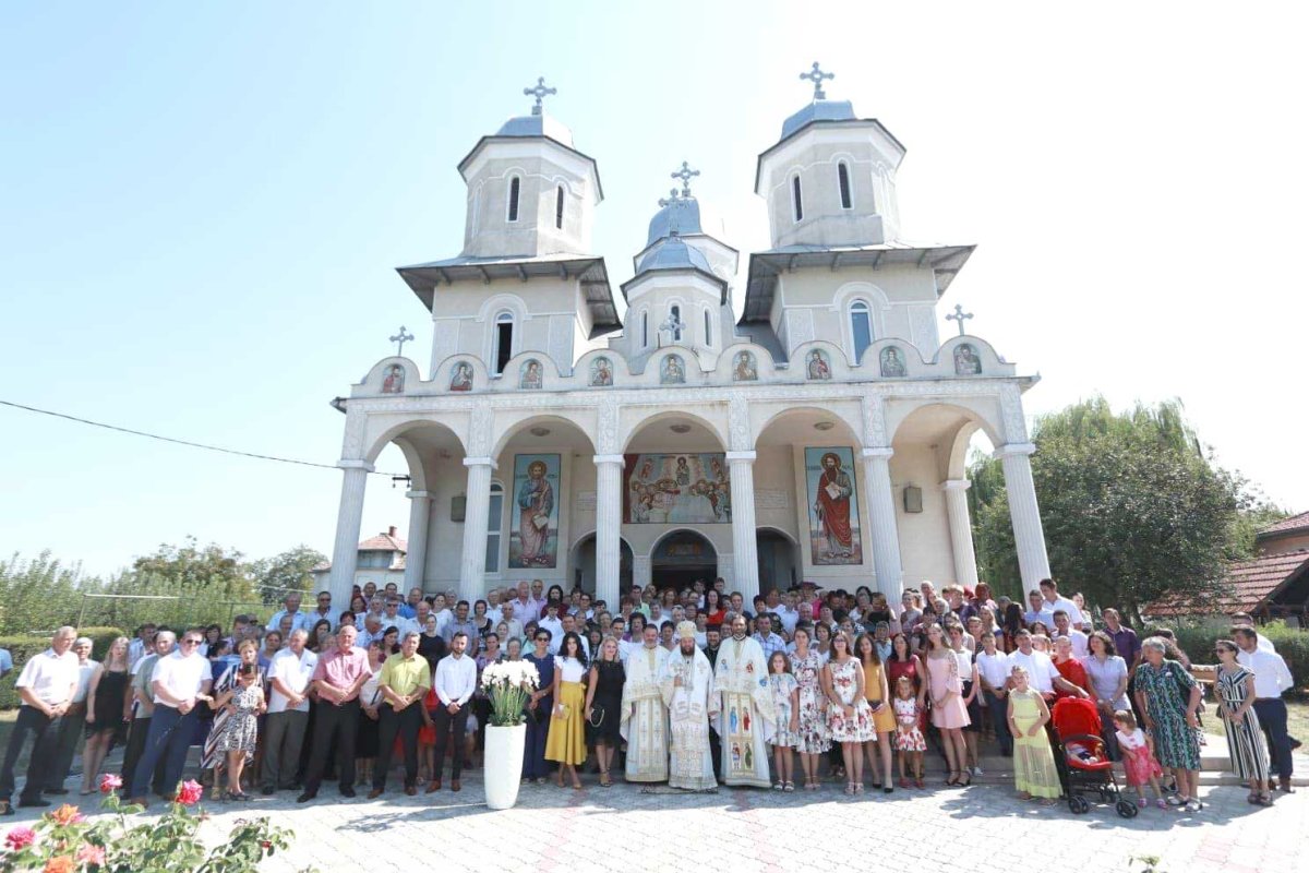 Slujiri arhiereşti în Duminica a 11-a după Rusalii 125099