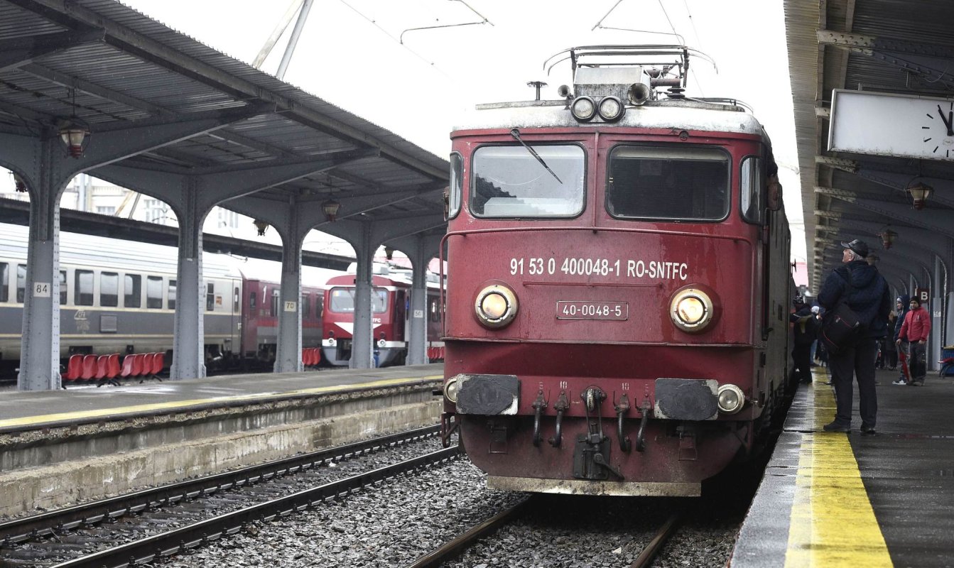 Reduceri la abonamentele CFR pentru elevi 125359