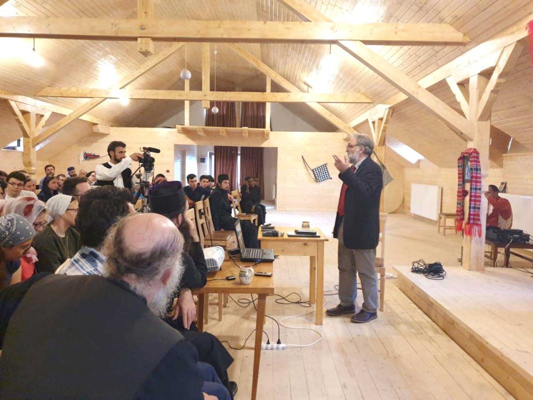 Tabăra Științifică „Academia Munților”, de la Oaşa – Alba, la final 125327