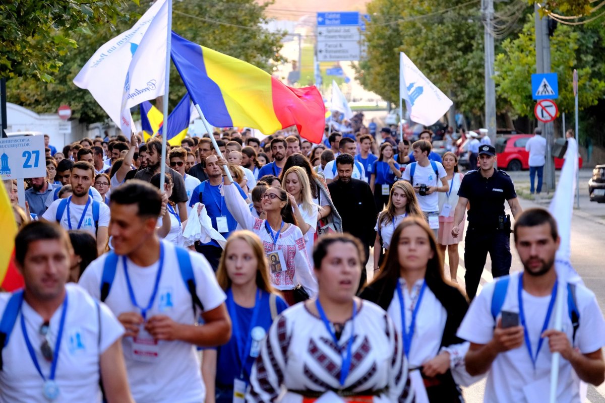  Bucuria mărturisirii Ortodoxiei pe străzile Craiovei 125636