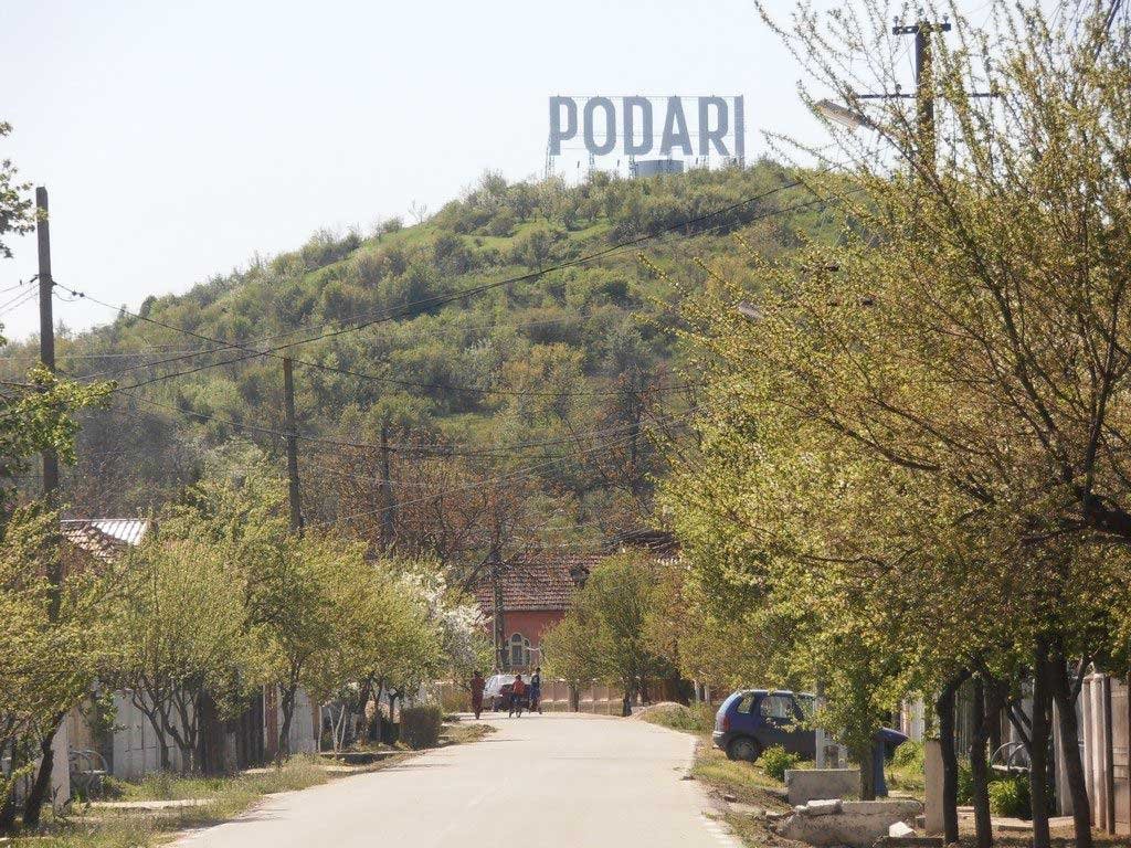 În România, la fiecare patruzeci de kilometri, motivele muzicale sunt altele 125156