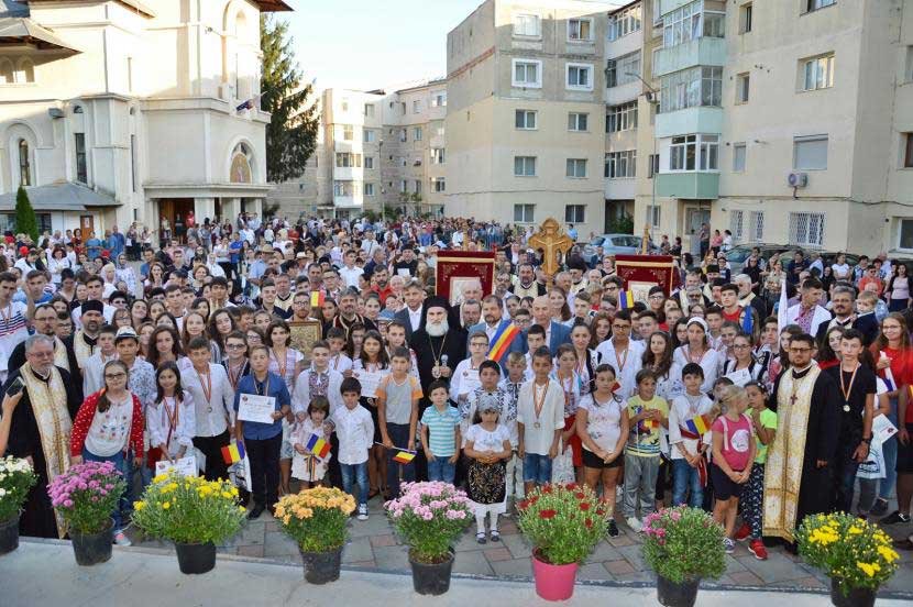 Rugăciuni arhiereşti în cinstea Maicii Domnului 125768