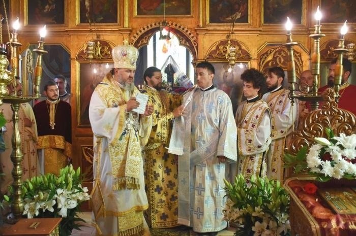 Hramuri și sfințiri de biserici închinate Maicii Domnului 125845