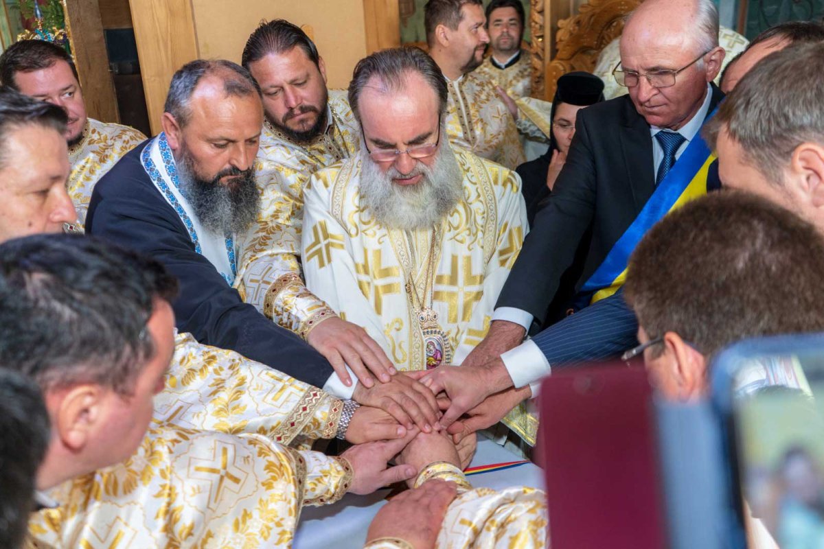 Resfinţire de biserică la Parohia Valea Seacă 125920