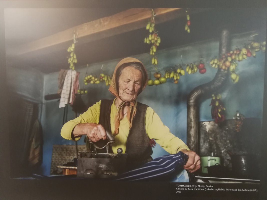 Satul românesc în ipostaze contemporane 125890