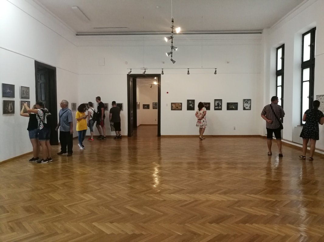 Satul românesc în ipostaze contemporane 125906