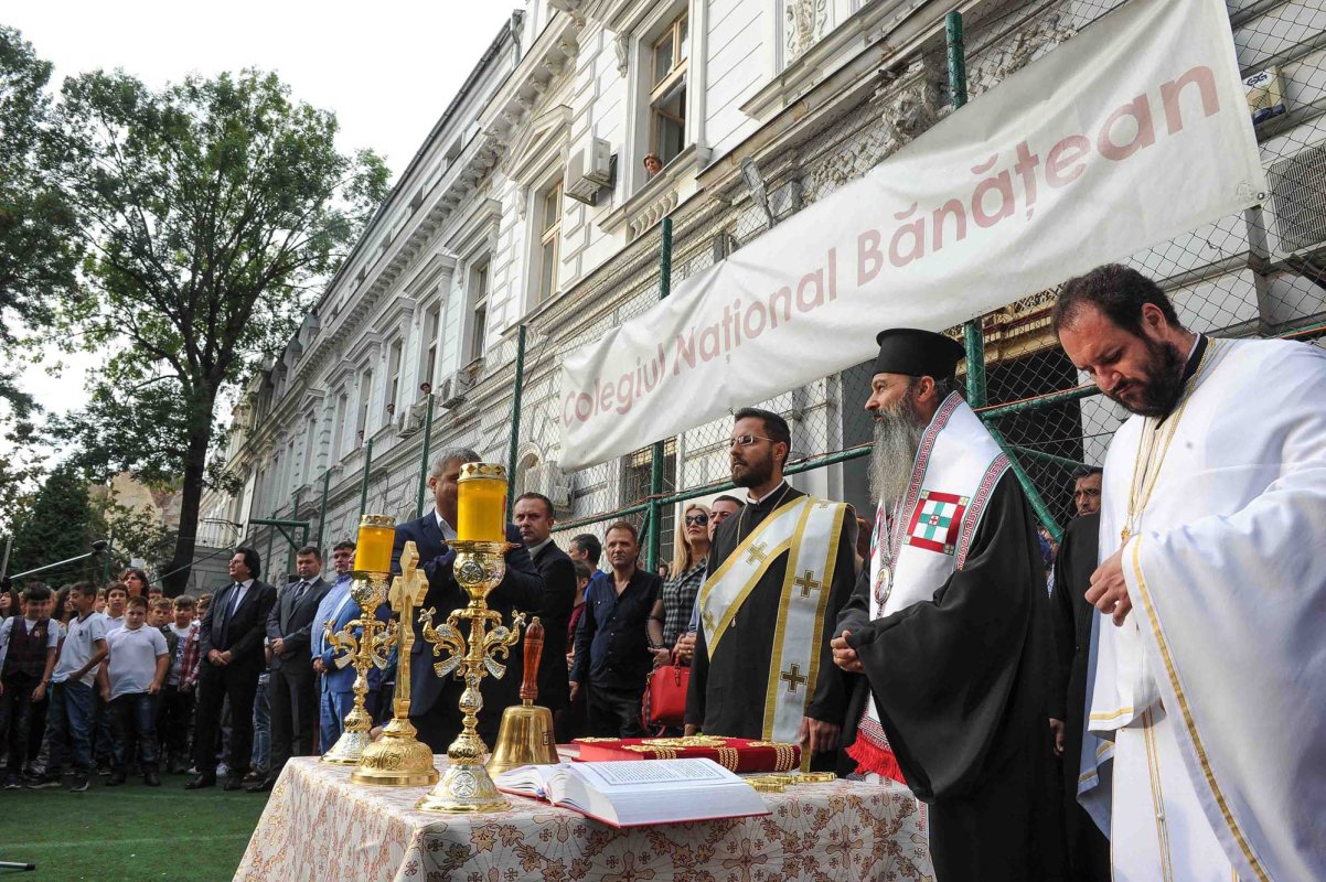 Festivități la începutul noului an școlar 125992