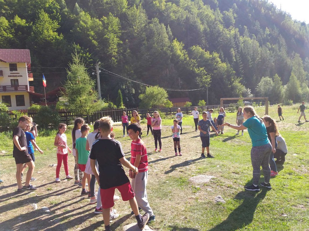 Activități în parohii și tabere pentru copii și tinerii din Protopopiatul Huedin 126065