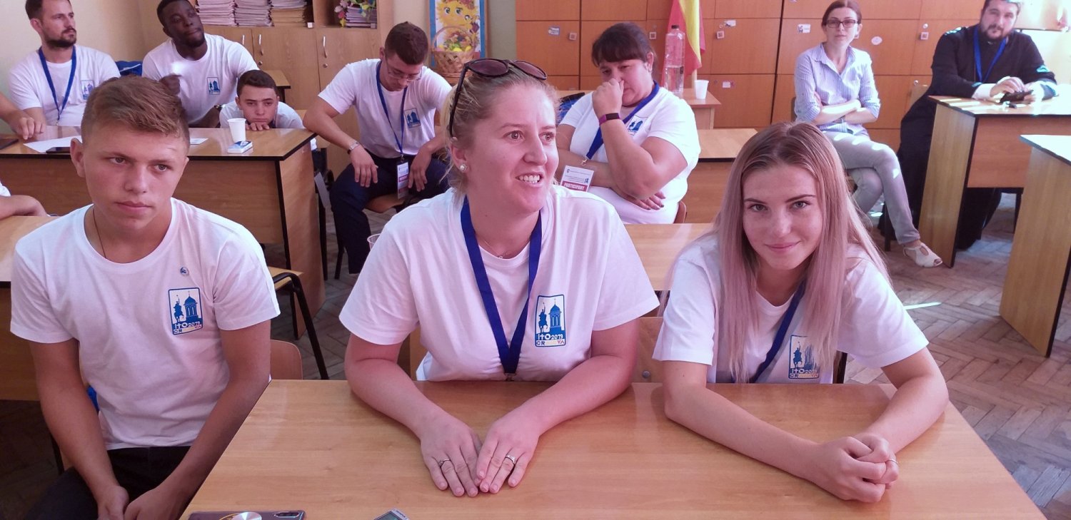 Dezbateri despre participarea tinerilor la viața Bisericii 126072