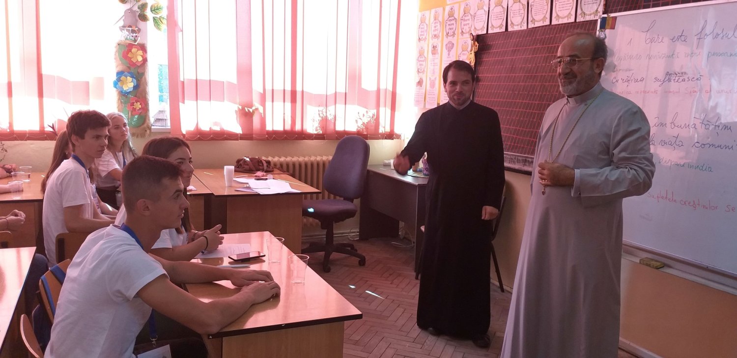 Dezbateri despre participarea tinerilor la viața Bisericii 126078