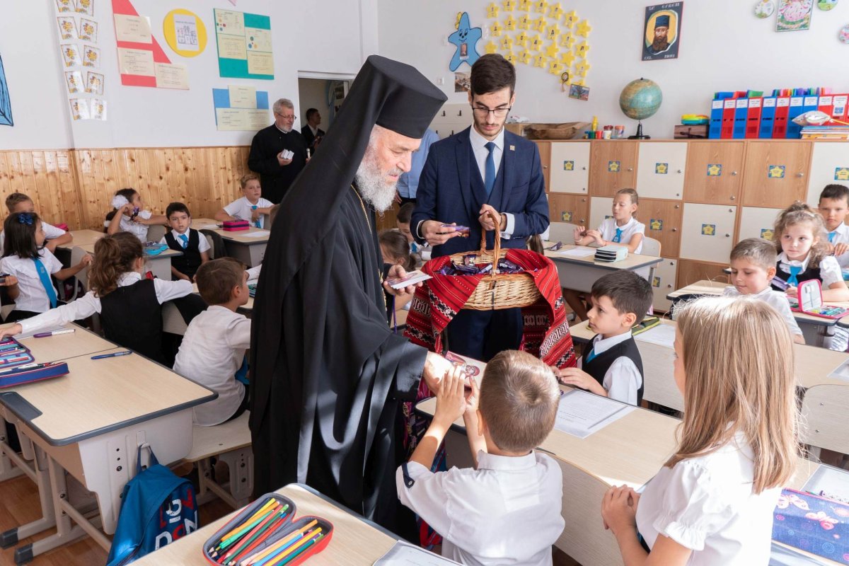 Început de an școlar în Arhiepiscopia Dunării de Jos 126021