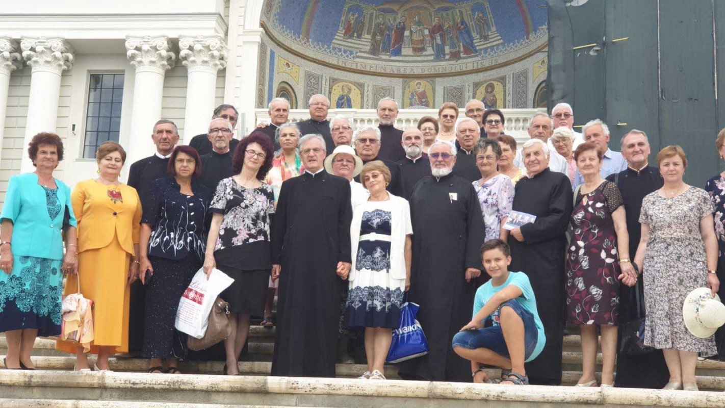 Întâlnire la Iaşi, a absolvenţilor promoţiei 1970-1974 de la Sibiu 126061