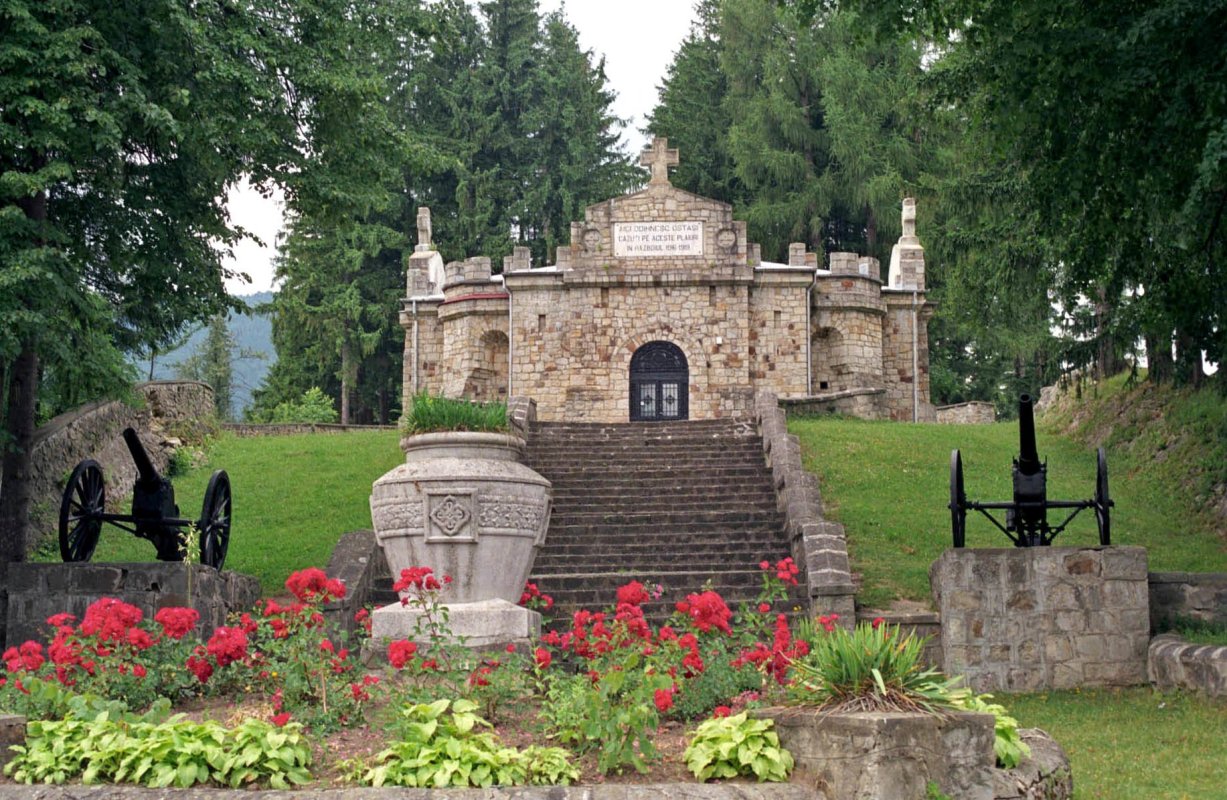 Mausoleele din Vrancea ar putea intra în patrimoniul UNESCO 126196