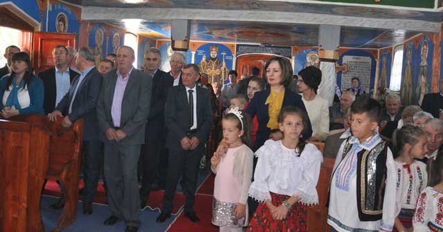 Slujiri arhiereşti în Duminica de după praznicul Înălțării Sfintei Cruci 126553