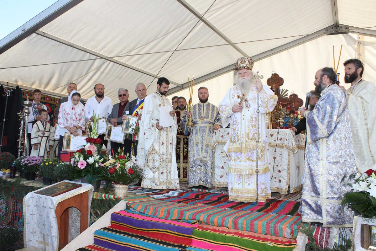 Sfinţirea picturii bisericii Parohiei Frenciugi-Drăguşeni 126699