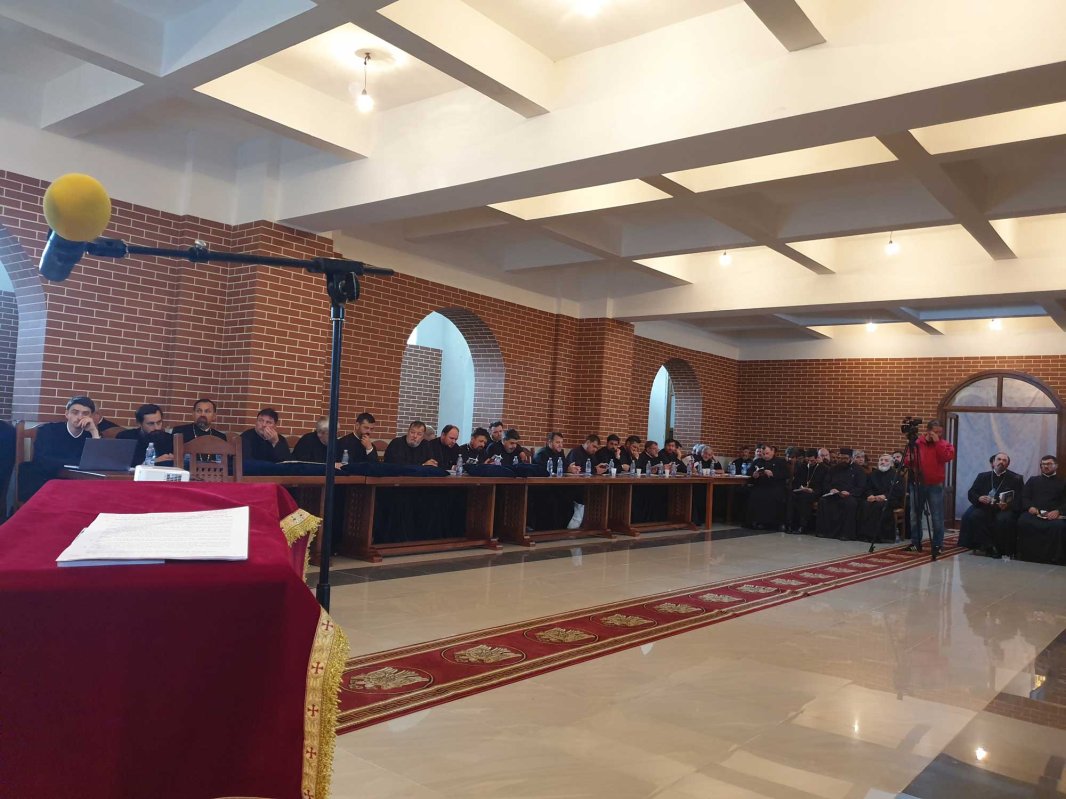 Conferinţe preoţeşti în protopopiatele Hârlău şi Paşcani 126794