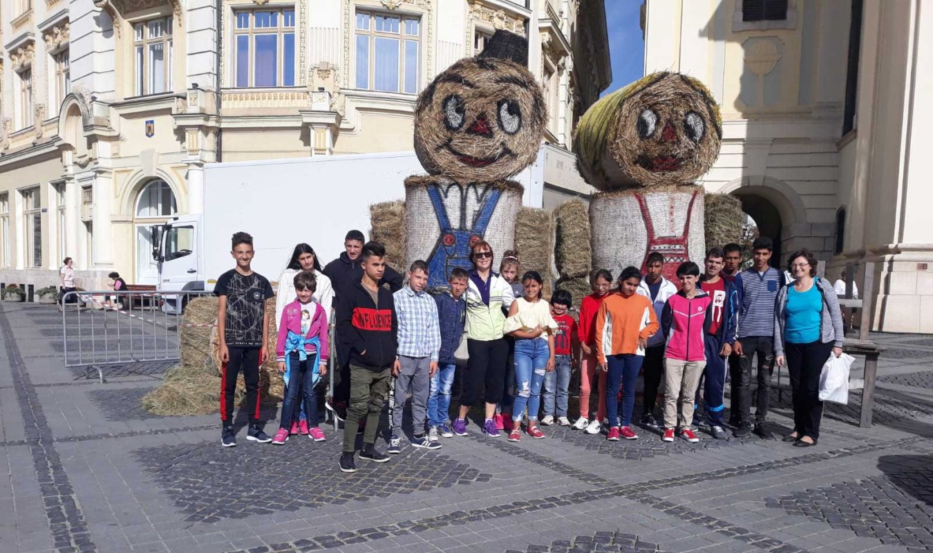 Tabără socială pentru beneficiari ai Centrului de Plasament pentru copii cu deficiențe „Floare de colț” din Făgăraș, la Sibiu 126779