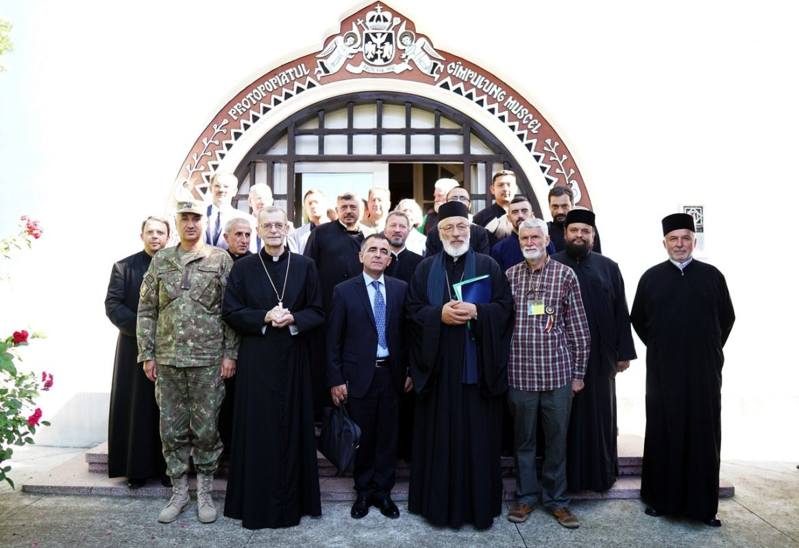 „Apel la memorie. Victimele războaielor”,  simpozion internațional la Câmpulung 126830