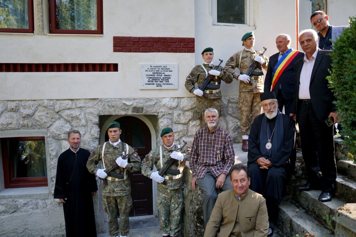„Apel la memorie. Victimele războaielor”,  simpozion internațional la Câmpulung 126831