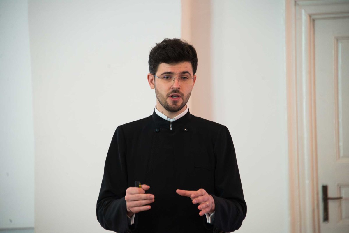 Trei noi doctori în Teologie, apreciaţi de membrii comisiei la Iaşi 126934