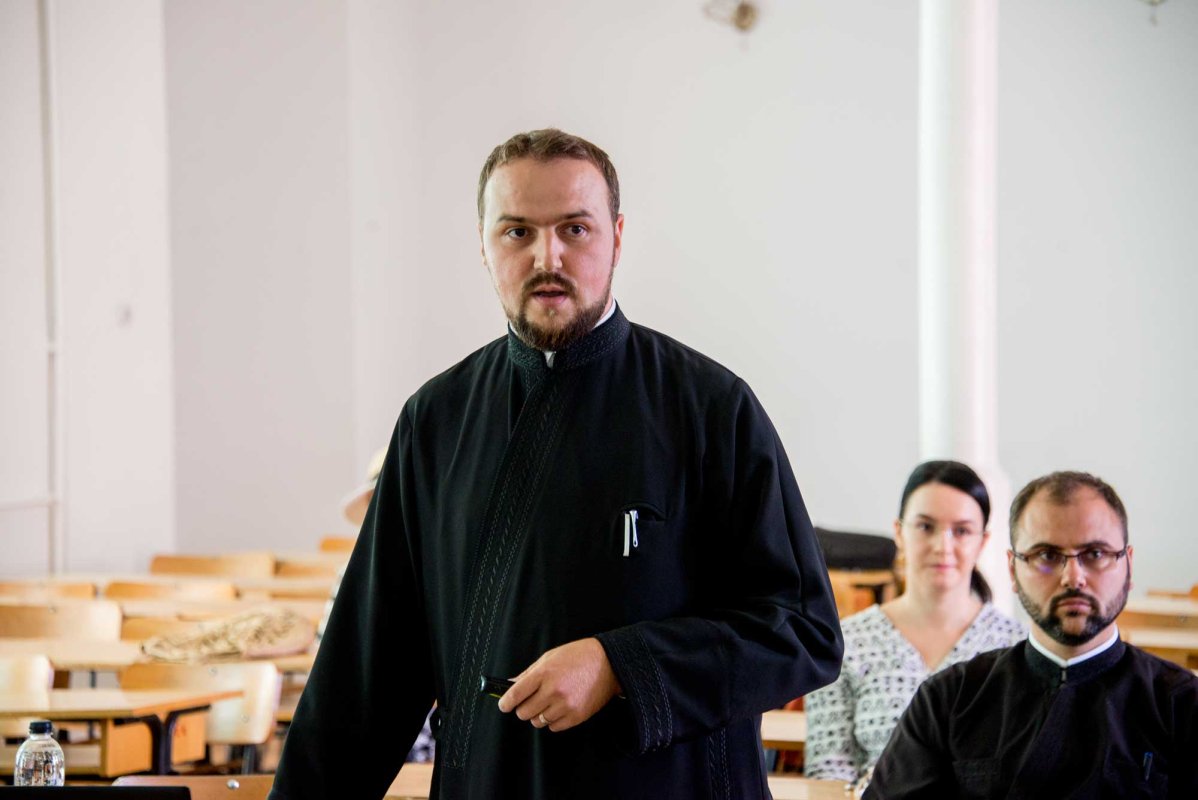 Trei noi doctori în Teologie, apreciaţi de membrii comisiei la Iaşi 126935