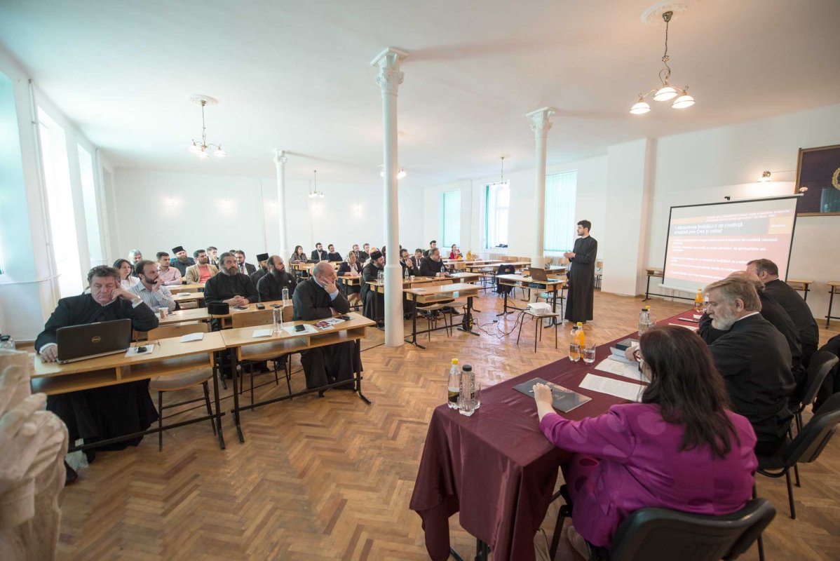 Trei noi doctori în Teologie, apreciaţi de membrii comisiei la Iaşi 126937