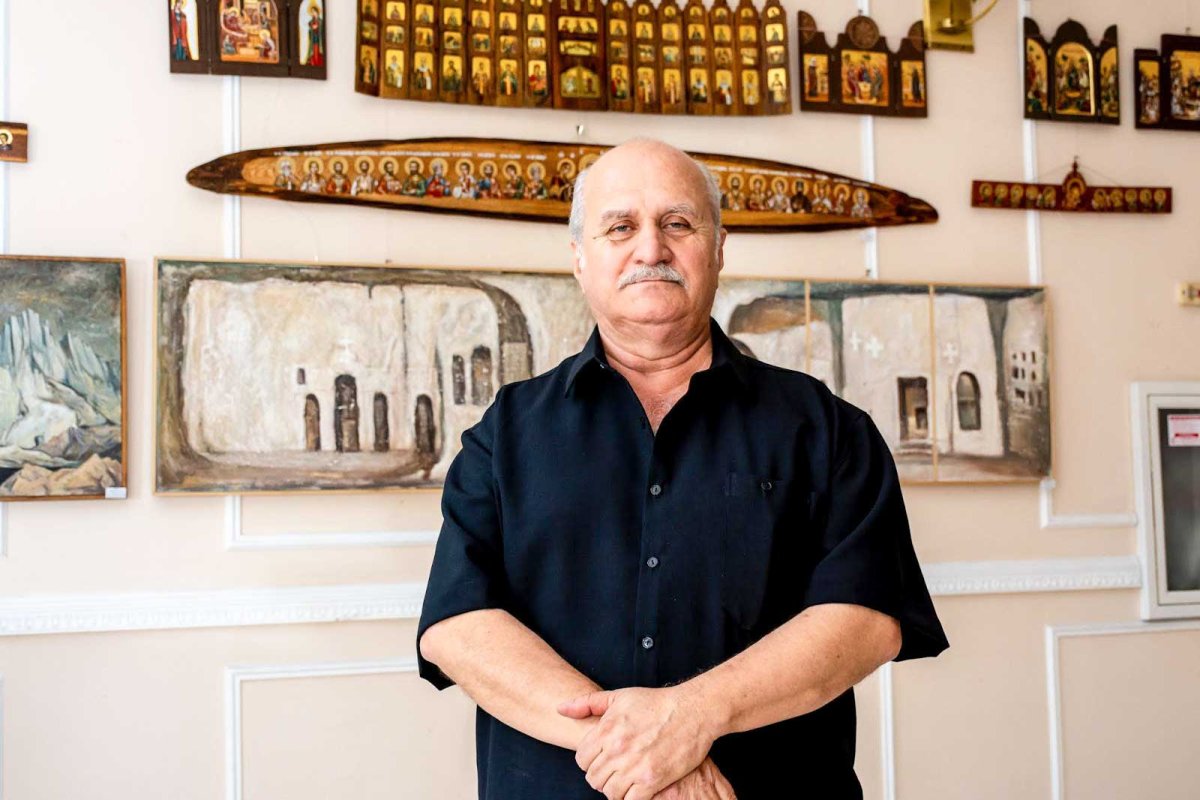 Câmpiile verticale în pictura lui Valeriu Stoica 126464