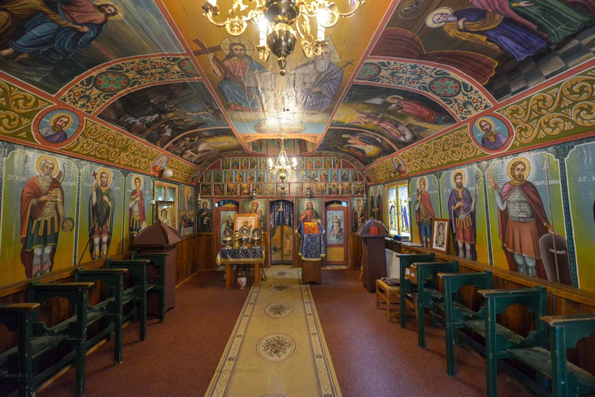 Casa lui Dumnezeu din arcada muntelui 127132