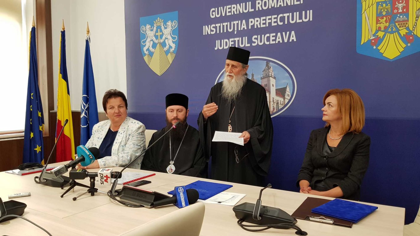Distincţie de excelenţă pentru Arhiepiscopul Pimen din partea Prefecturii Suceava 127039