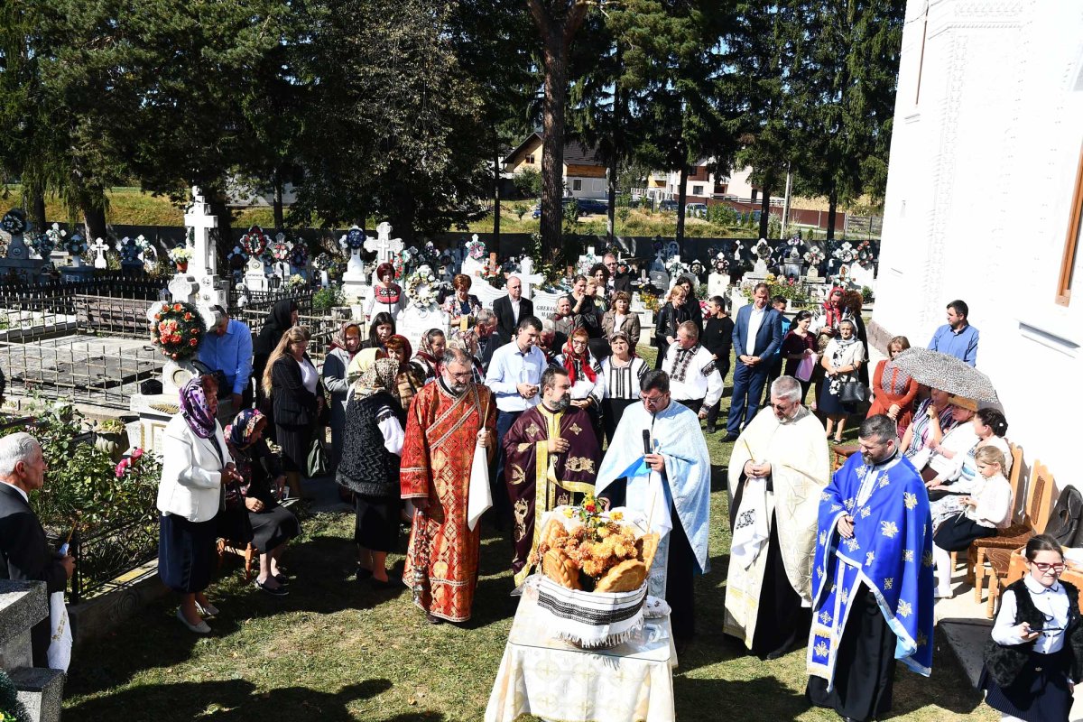 Moment omagial în Parohia „Sfântul Nicolae” - Păltinoasa 127043