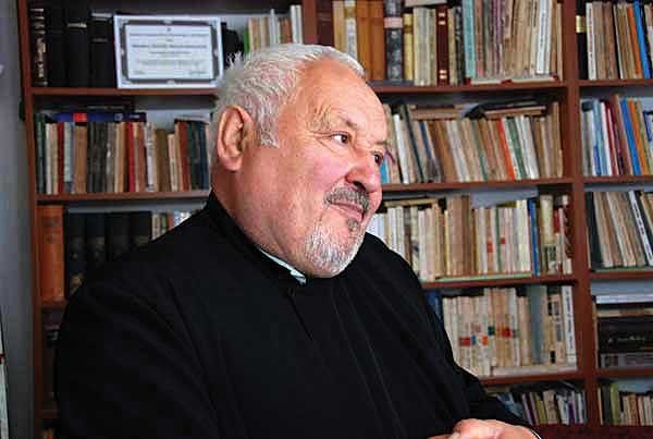 Părintele profesor Florin Bucescu a trecut la cele veşnice 127041