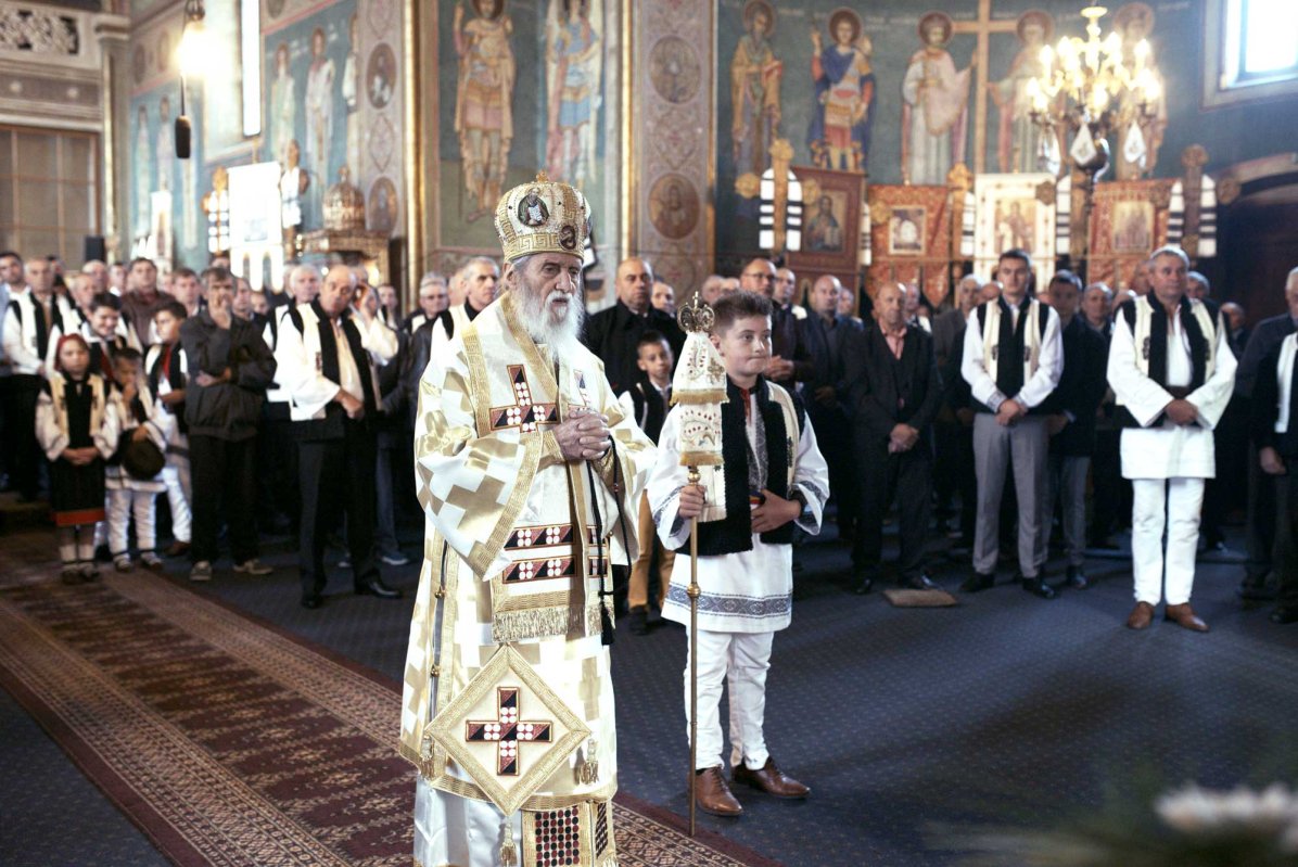 Bucurie duhovnicească în straie tradiţionale, în Parohia Straja 1 127286