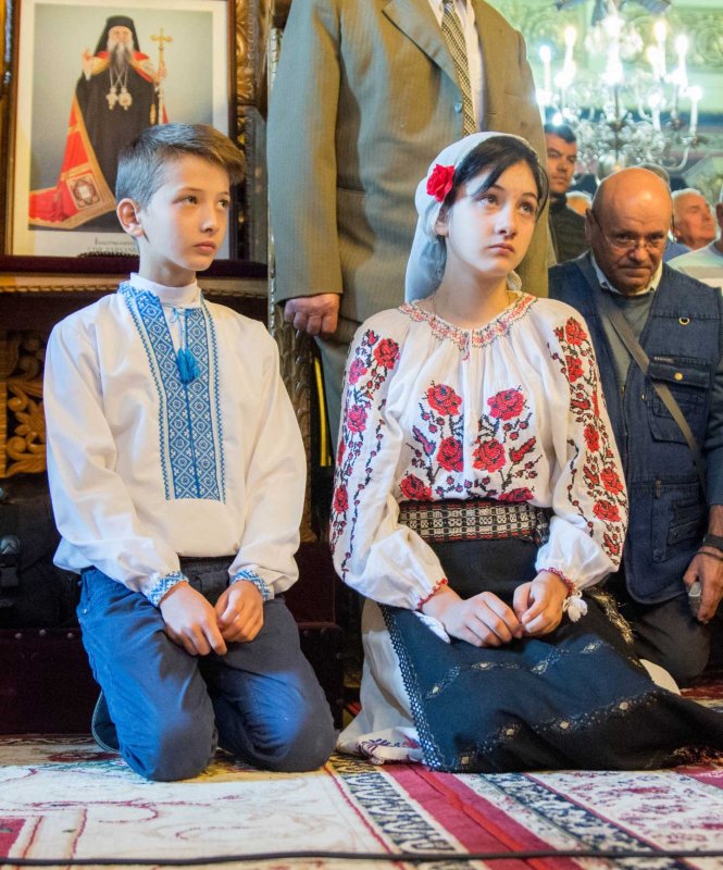 Sfinte Liturghii arhiereşti pentru credincioşii olteni 127250